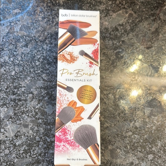New! BDB Billion Dollar Brows Brushes Pro Brush Essentials 6 pc Charcoal Infused - Picture 1 of 6